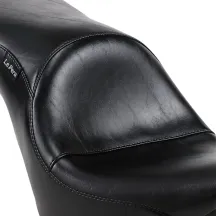 Asiento Maverick — 39-1/2" total, conductor 16-1/2" x 14-1/2", negro
