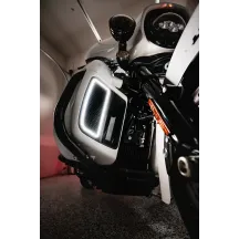 Inserciones de luz ámbar/blanco para carenado inferior — Harley Davidson®, ámbar y blanco
