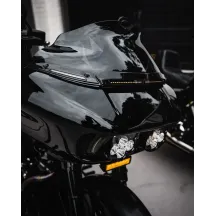 Genesis® 4 Moldura LED dinámica para parabrisas Road Glide® — Harley-Davidson®, negro, lente ahumado, par