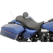 Asiento Touring de perfil bajo — 30-1/2" total, conductor 13-3/4"×13", Negro