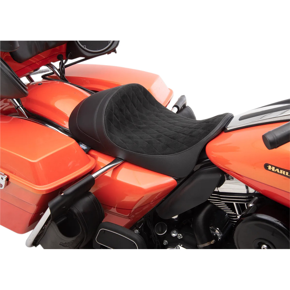 EZ-ON Mount Forward Low Solo Seat — 58.5 cm overall, 35.5 cm rider, 33 cm wide, 14 cm thick, Black