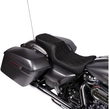 Performance Predator 2-Up Seat — 76 cm (30") length, 30 cm (11-3/4") driver width, Black
