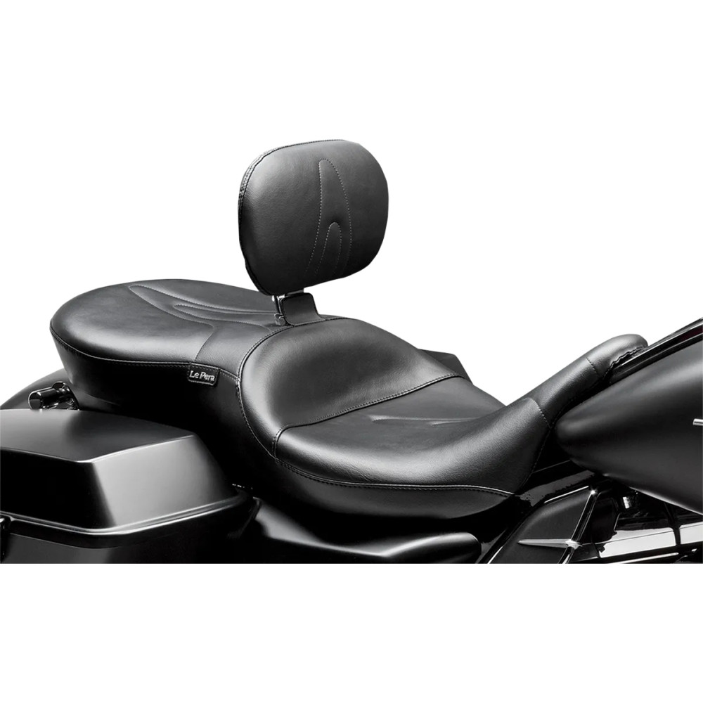 Asiento RT66 con respaldo — 17" conductor, 16" pasajero, almohadilla 12"x7", negro