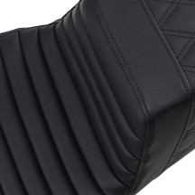 Step-Up Seat — Rear Lattice Stitch/Front Tuck-n-Roll