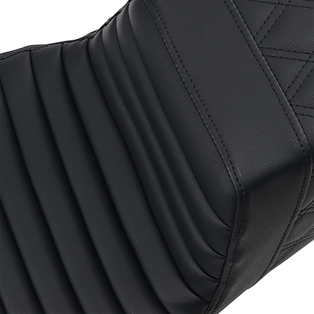 Step-Up Seat — Rear Lattice Stitch/Front Tuck-n-Roll