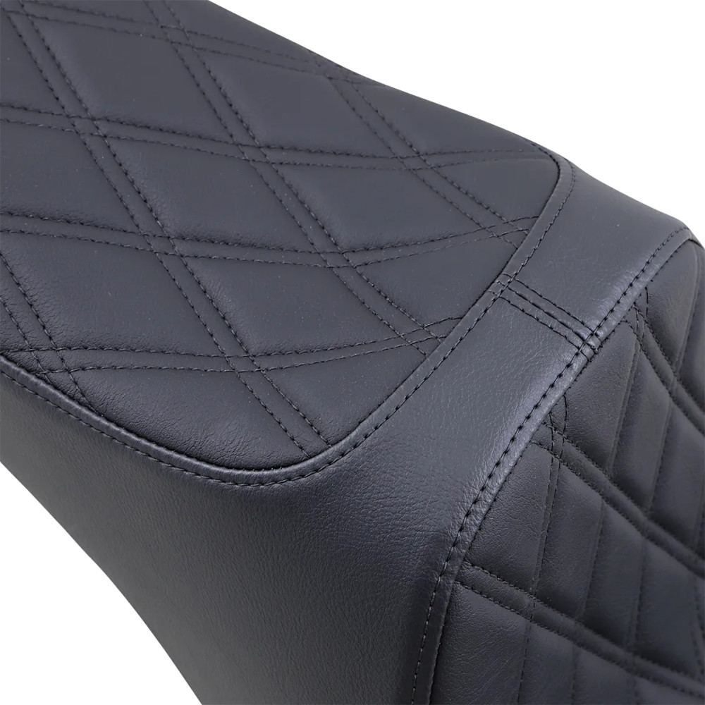 Asiento Predator III — 2-Up, longitud total 30", Negro