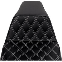 Lattice Stitch Step-Up Seat — 76 cm (30"), 2-Up, Black