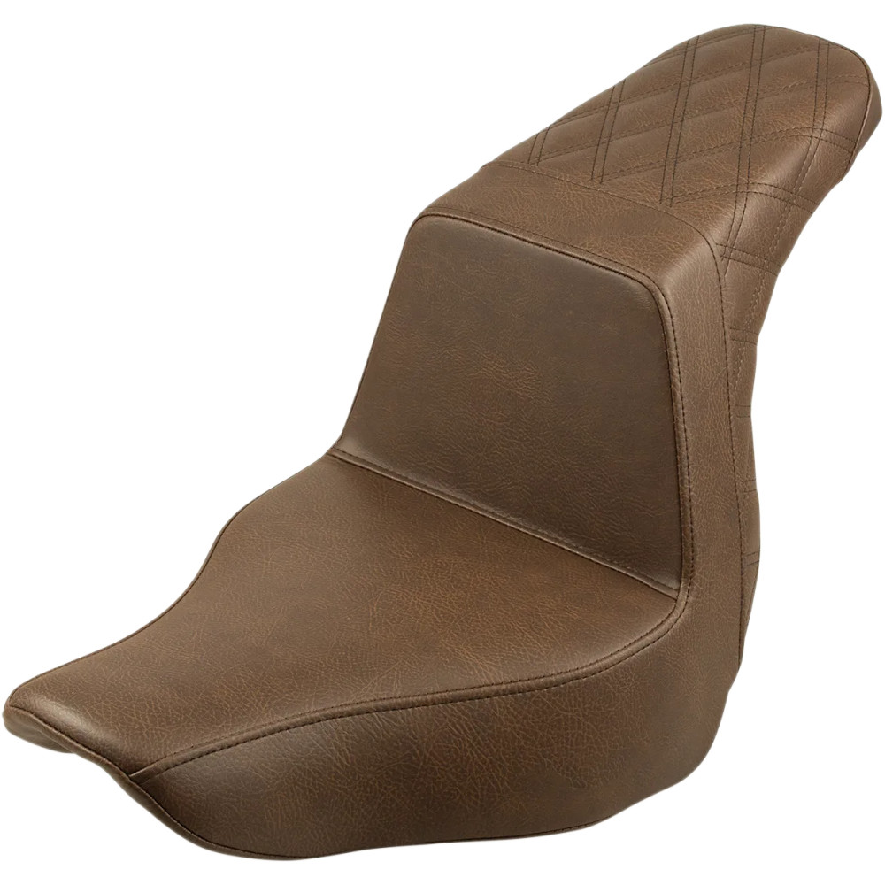 Asiento Elevado — Costura en Rejilla Trasera