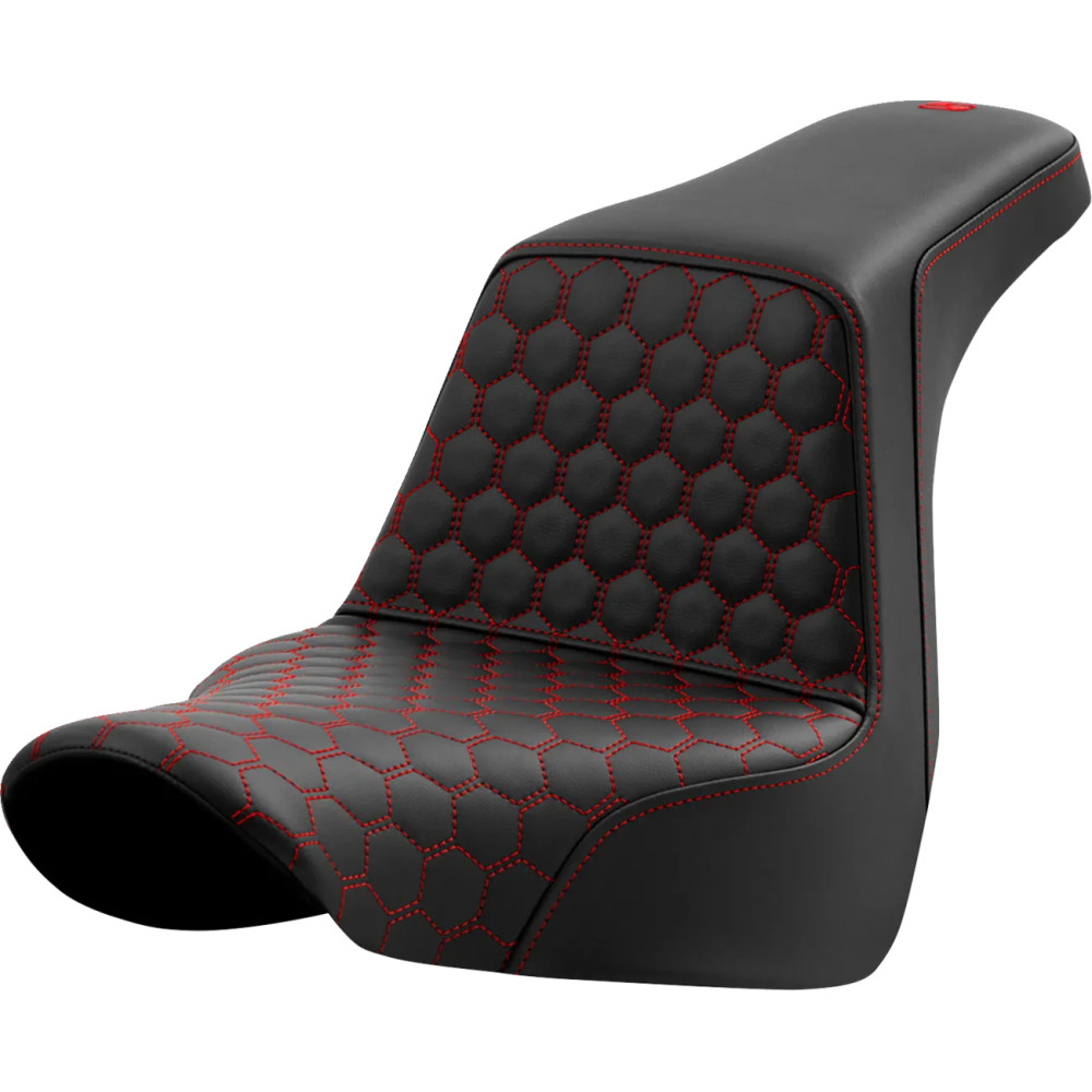 Asiento Honeycomb Step-Up — asiento 2 plazas, 73 cm (28-3/4") longitud total, conductor 36 cm (14-1/4") x 30.5 cm (12"), Negro, 