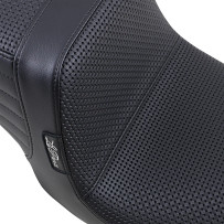 Tailwhip Seat — 32 cm (12-1/2") driver, 19 cm (7-1/2") rear, Black