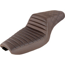 Asiento Elevado — Puntos de Costura en Rejilla Trasera/Frente Tuck-n-Roll