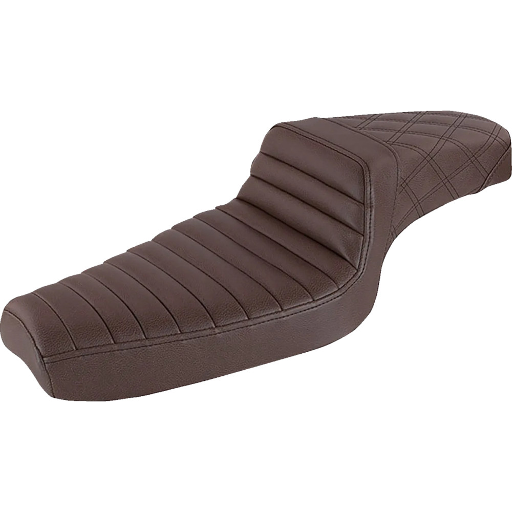 Asiento Step-Up — Costura de rejilla trasera / Tuck-n-Roll frontal