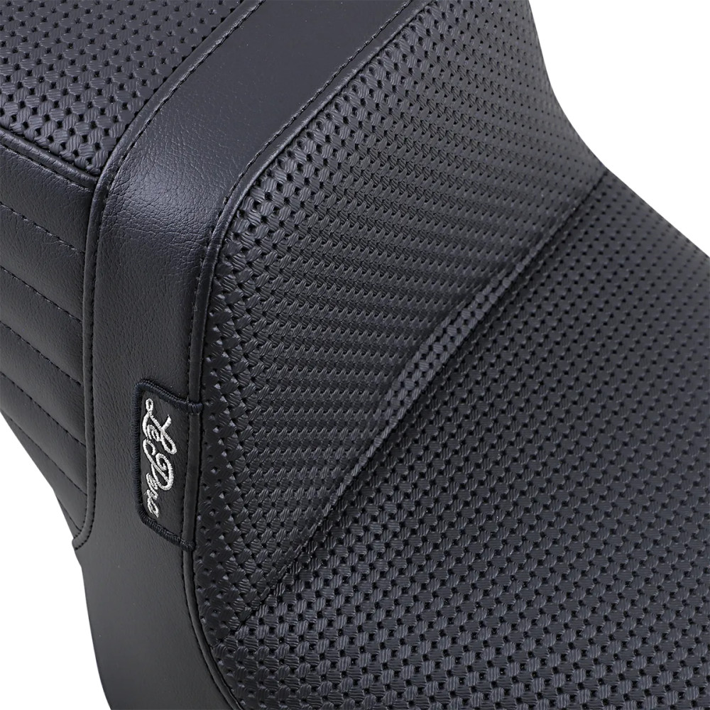 Asiento Tailwhip — 2-Up, Conductor 32 cm (12-1/2"), Pasajero 19 cm (7-1/2"), Negro