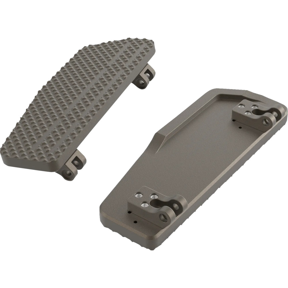 Reposapiés County Line — 11-1/2" x 4", compatible con baggers, bronce con acabado en polvo