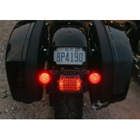 Piloto trasero LED de perfil bajo — Harley Davidson®, lente ahumada, 45 LED